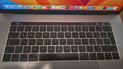 Macbook pro 2017 - 15”, –