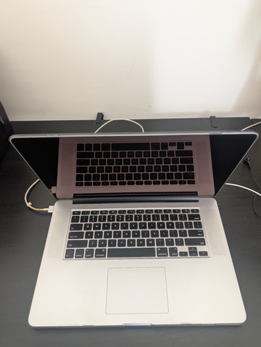 Apple macbook pro - pro, retina
