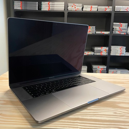 Apple macbook pro a1990 - macbook,