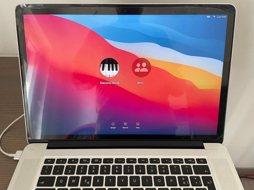 Apple macbook pro - 15,4", big